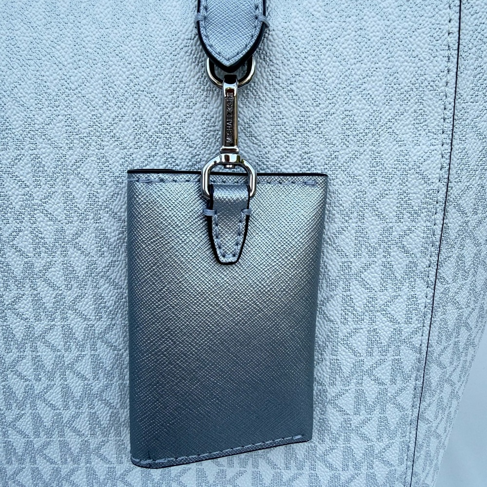 Michael Kors Vincent Signature Monogram Tote with Card Holder Charm 👜🔥 - Picture 16 of 16